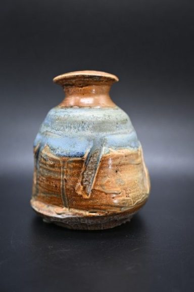 R0022 - Bud Vase R0022 - Bud Vase