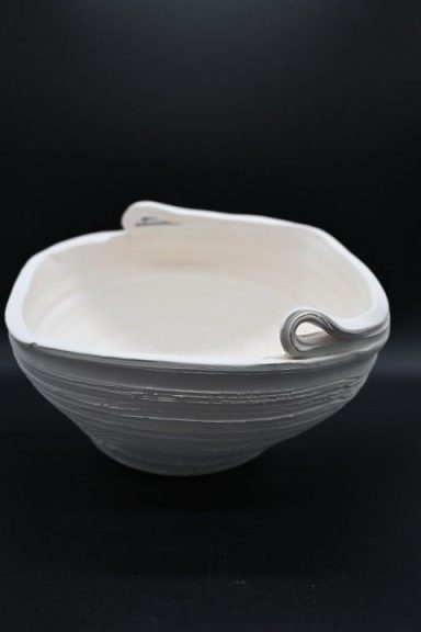 R0160 - Loop Corner Bowl R0160 - Loop Corner Bowl